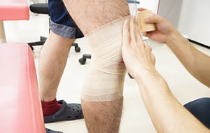 膝関節のテーピング